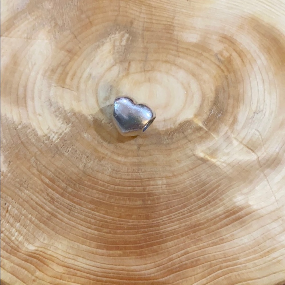 Smooth heart pandora charm
